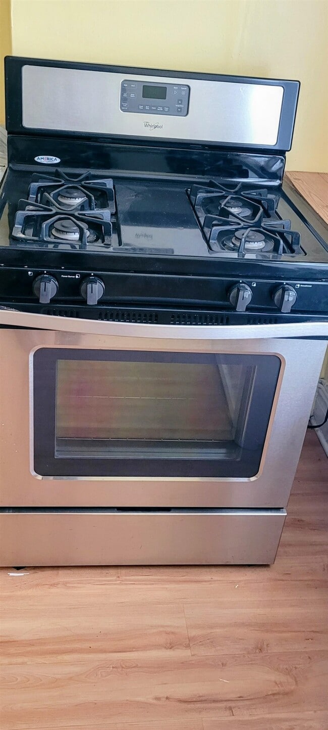 Building Photo - 141 67th St