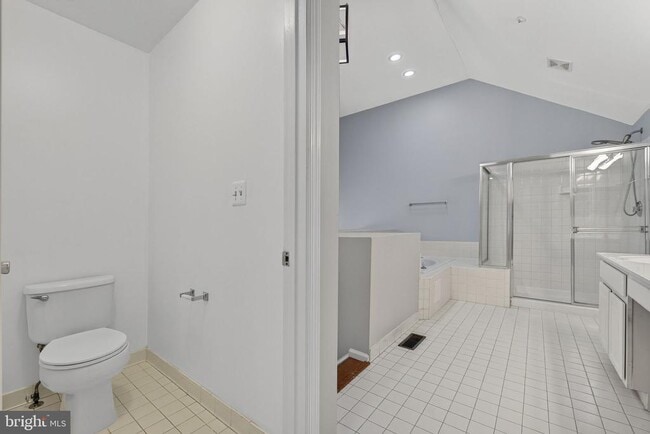 Building Photo - 2901 Mainstone Dr