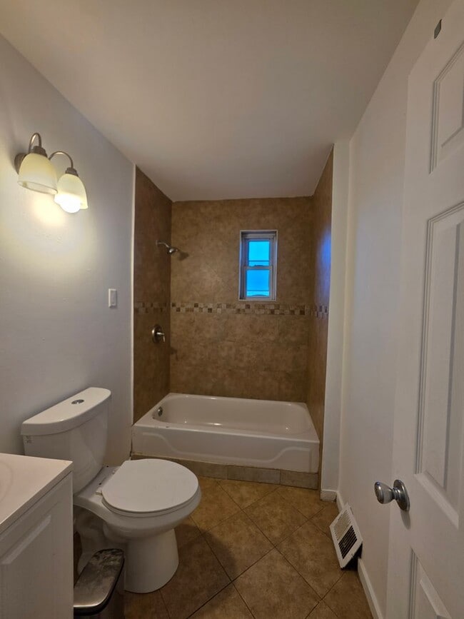 Building Photo - Just Renovated! Charming 3-Bedroom Home in Southwest Philly