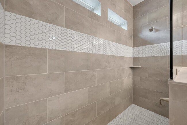 Building Photo - 32336 Noble Crk Dr