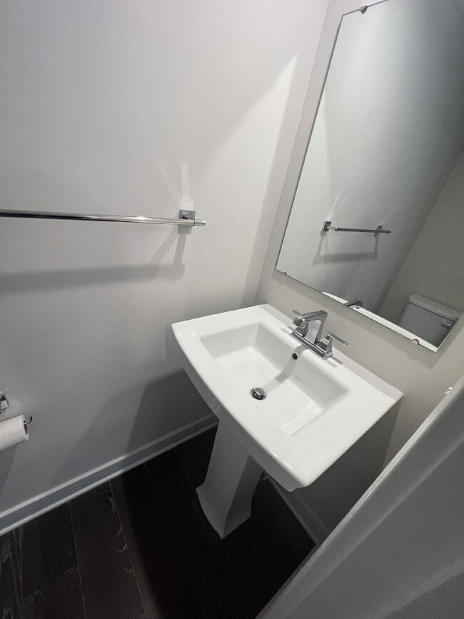 Building Photo - Exceptional 3-Level Corner Unit Townhome w...