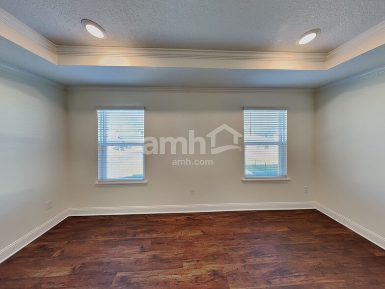 Building Photo - 964 Grafton Ridge Dr