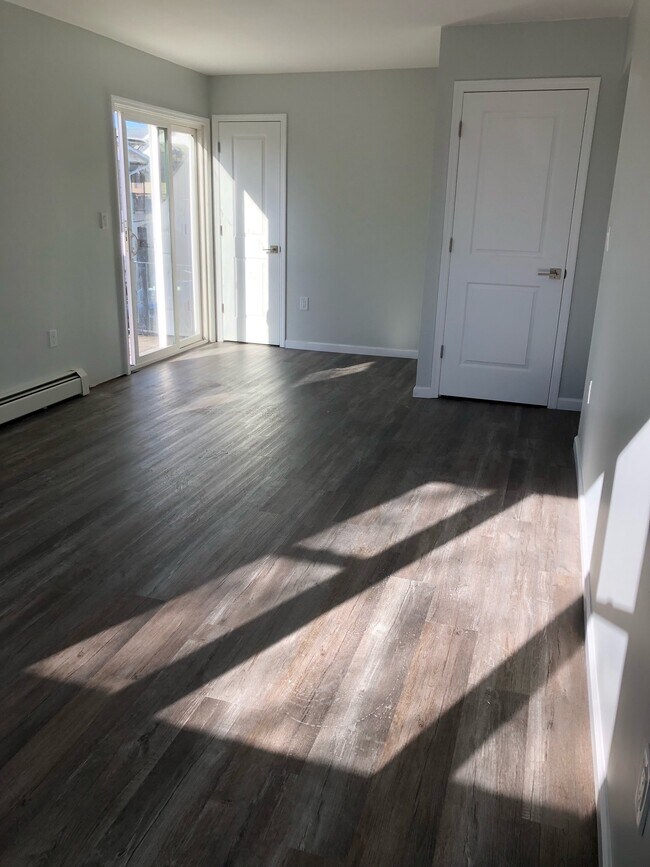 Building Photo - 800 Wolcott Ave