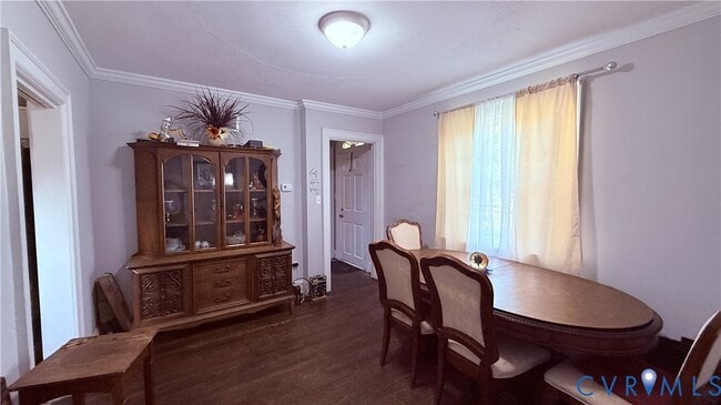 Building Photo - 335 Claremont St