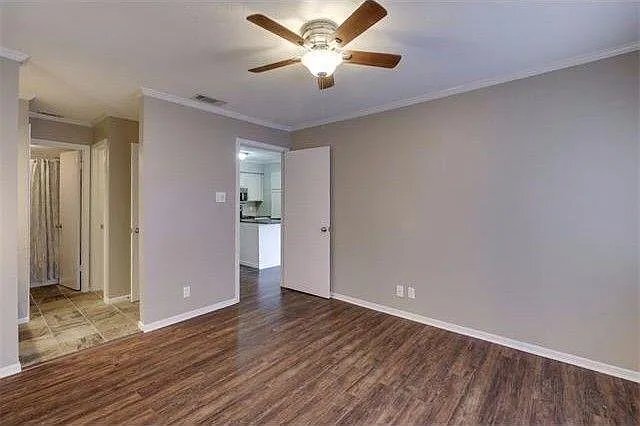 Building Photo - 8888 Tallwood Dr