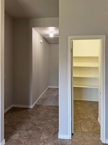 Building Photo - 1113 Seguin Rd