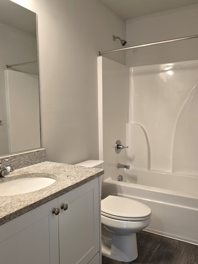 Building Photo - 1810 Butternut Dr