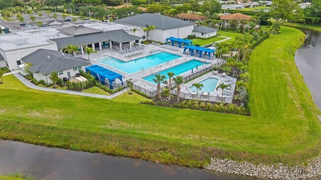Building Photo - 5656 Via Delray Blvd