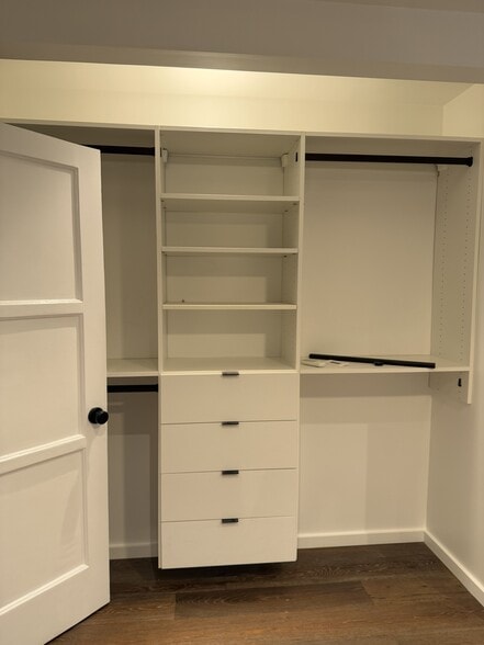 Building Photo - 1201 Bay St