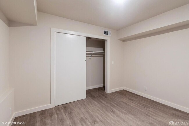 Building Photo - 2888 Folsom St