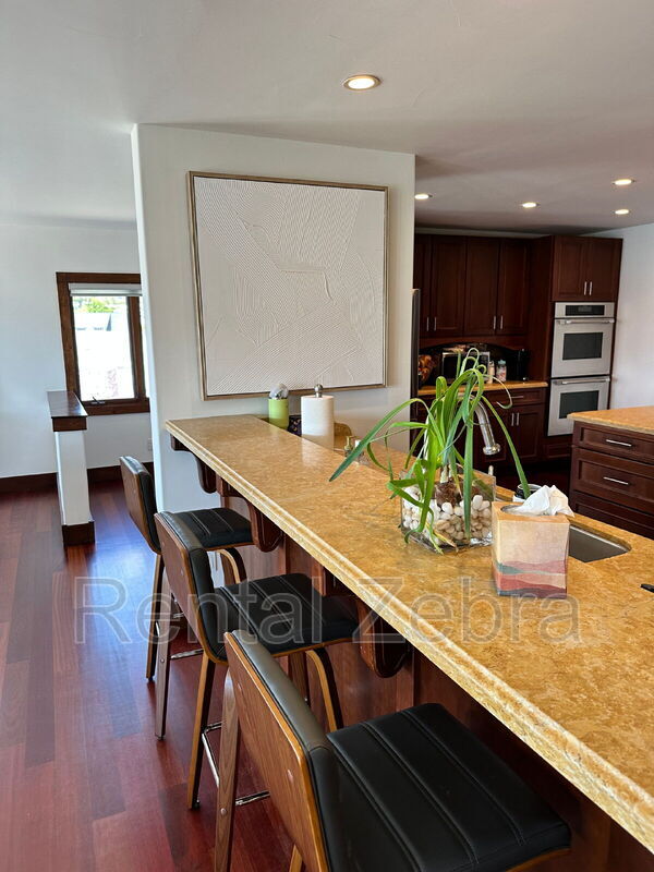 Building Photo - 561 Silverado Dr