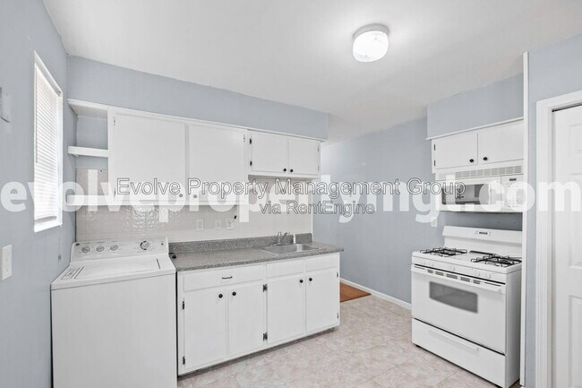 Building Photo - 2020 Vinton Ave