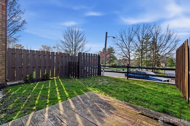 Building Photo - 172 Nathan Dr