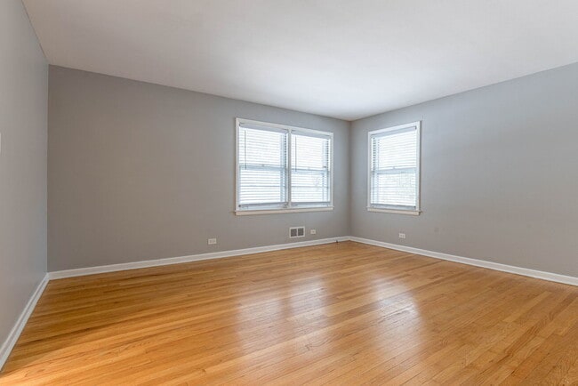 Building Photo - 996 Castlegate Ct