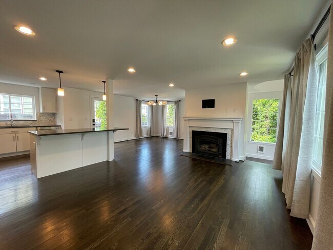Building Photo - 4Bd/2.5Ba Seattle House