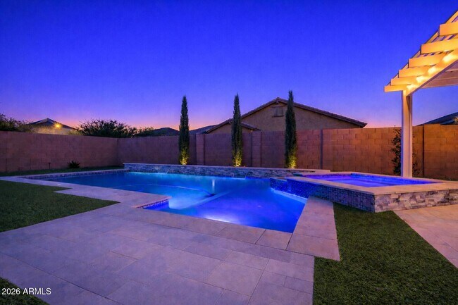 Building Photo - 20399 E Mockingbird Dr