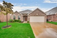 Building Photo - 4721 Lazy Oaks St