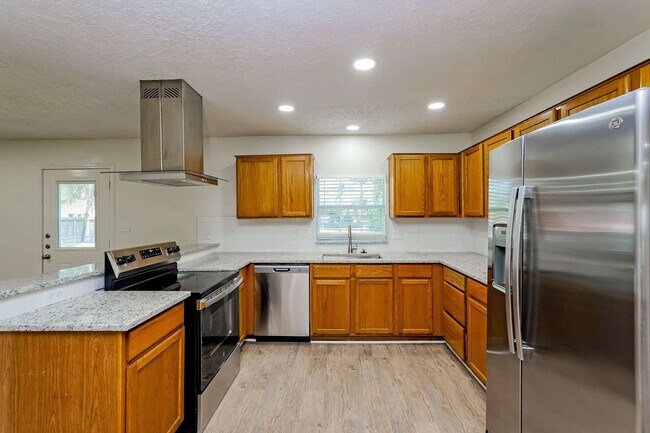 Building Photo - 34306 Conroe Huffsmith Rd