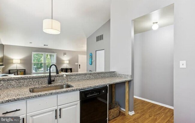 Building Photo - 13348 Neerwinder Pl