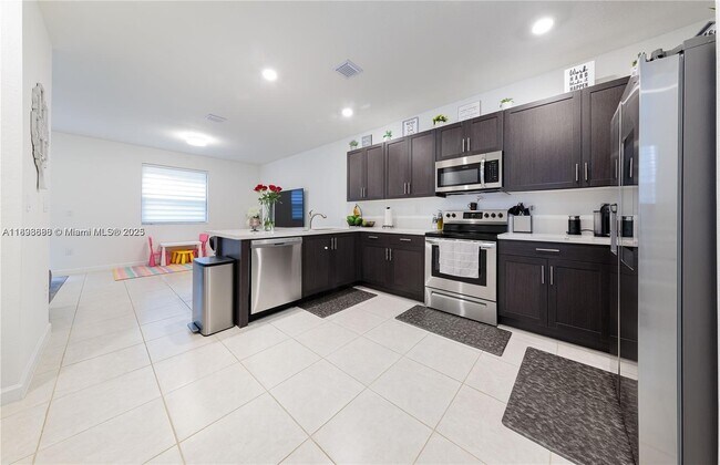 Building Photo - 28754 SW 134th Ct