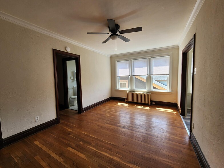 Living area - 3604 Delor St