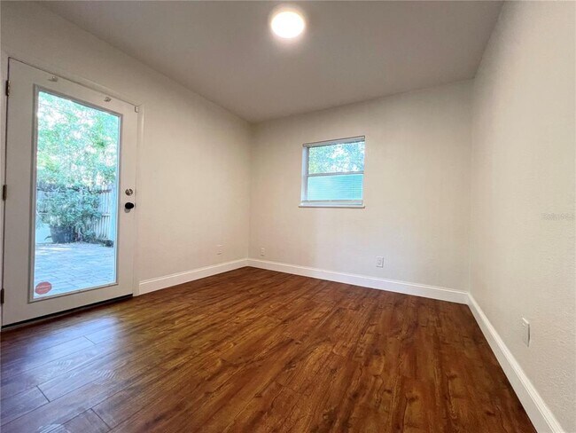 Building Photo - 1055 Cherokee Ave