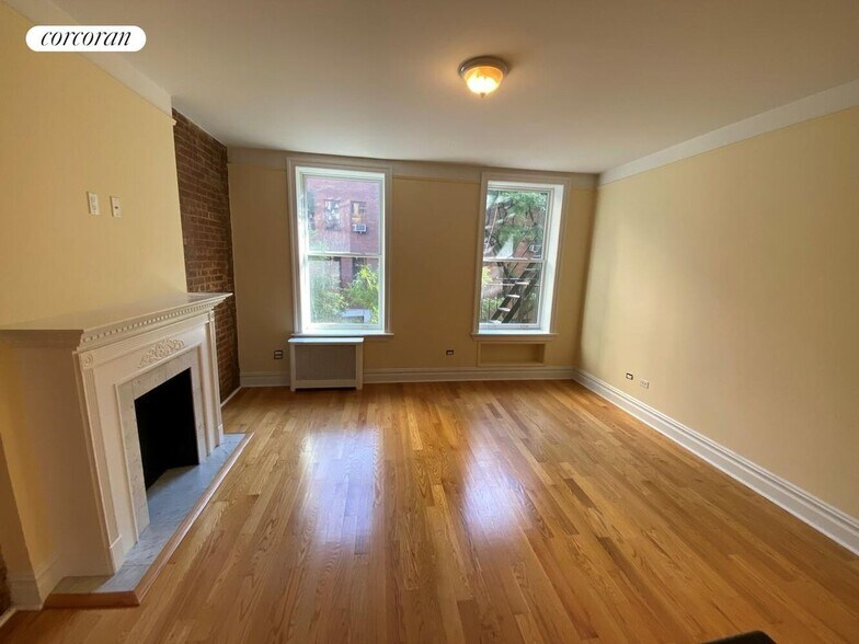 Building Photo - 11 1/2 W 84th St