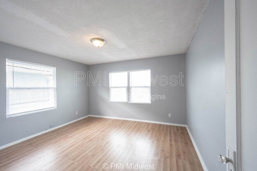 Building Photo - 3413 N Capitol Ave