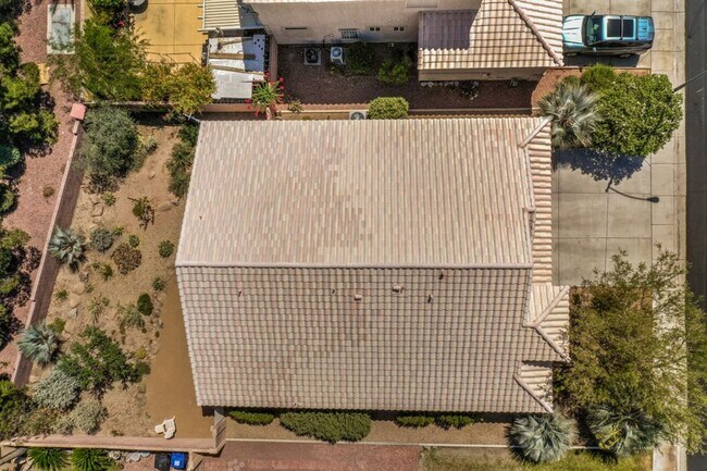 Building Photo - 2733 Bensonhurst Ln