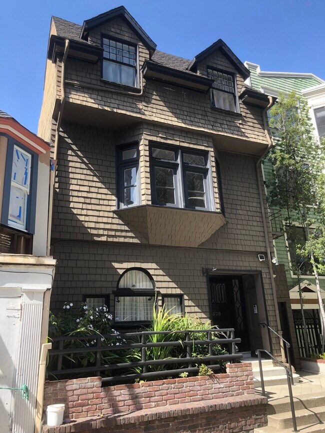 Building Photo - 1578 Fell St