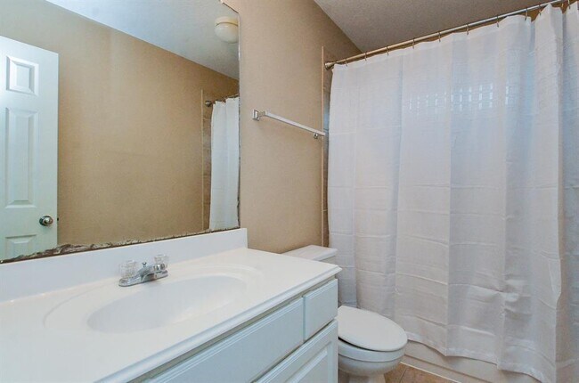 Building Photo - 20203 Goss Hollow Ln