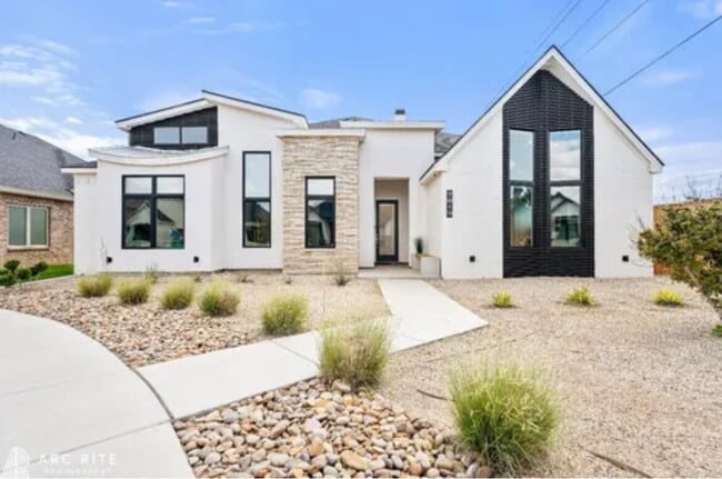 Primary Photo - Beautiful 2020 Parade Home in Escondido Ranch