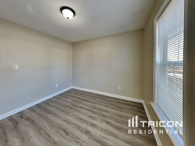 Building Photo - 1331 Sasswood Ln