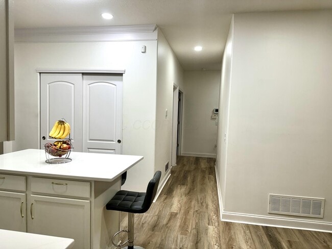 Building Photo - 329 Dovetail Dr