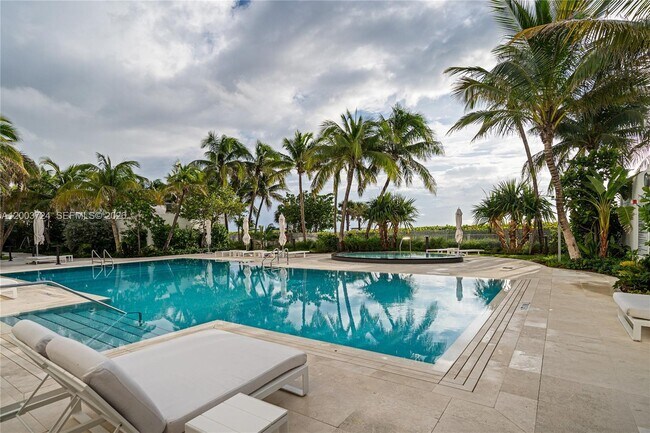 Building Photo - 6365 Collins Ave