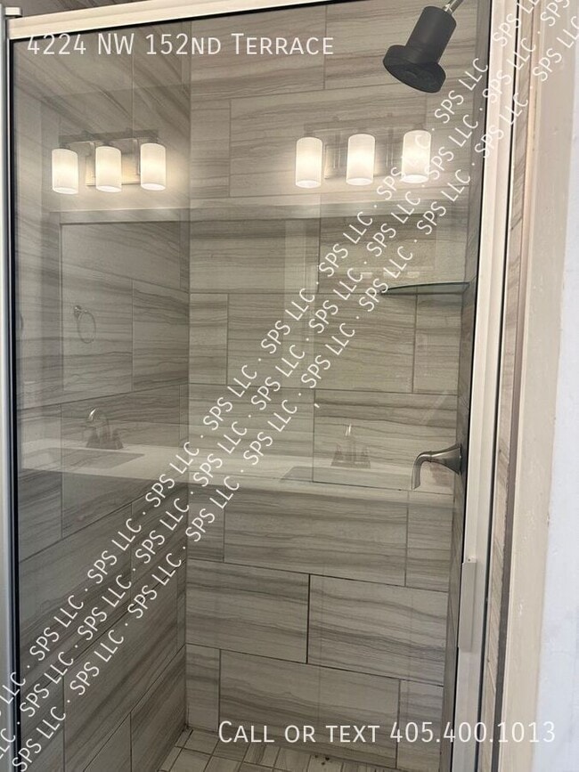 Building Photo - 4224 NW 152nd Terrace