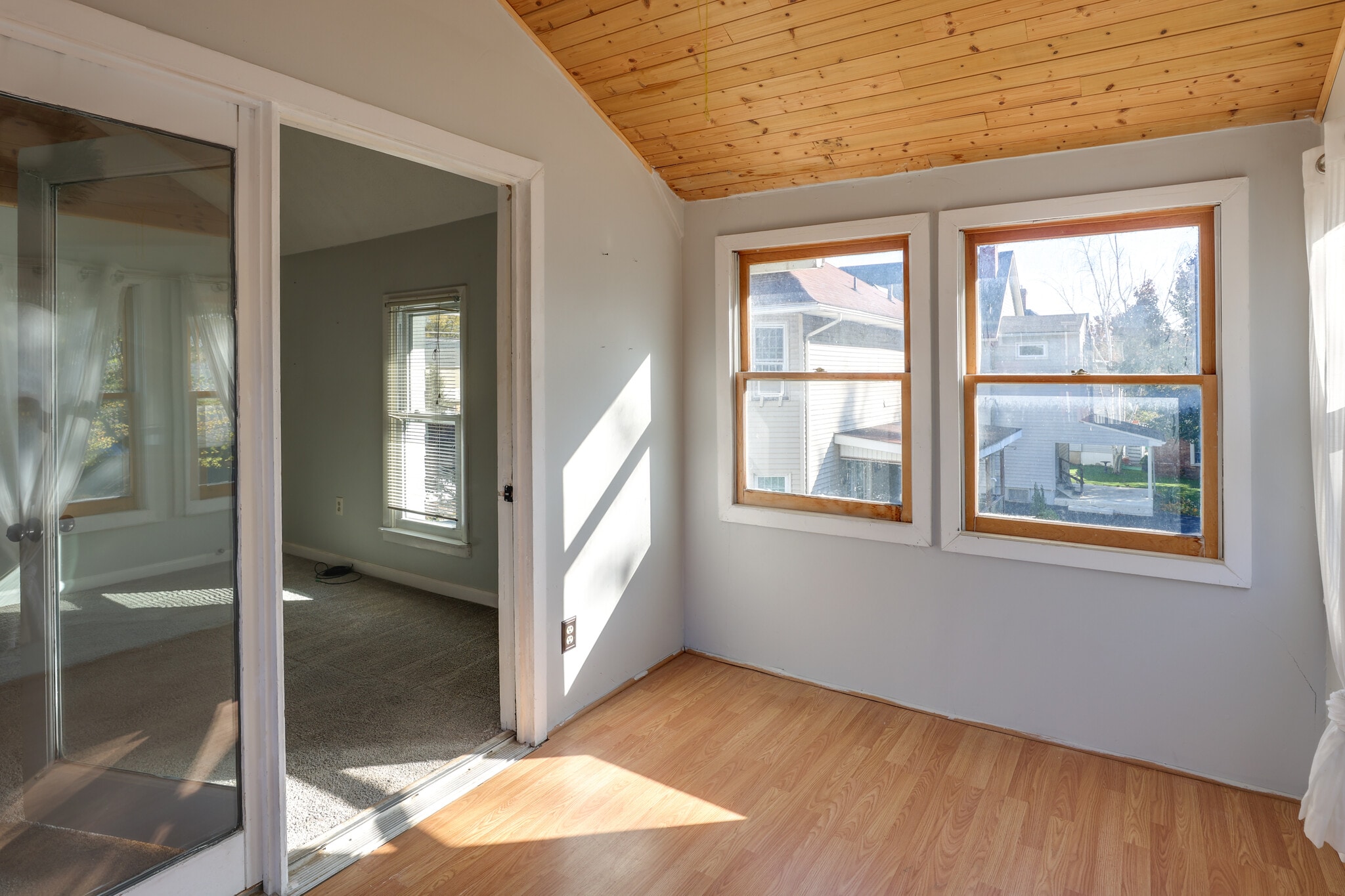 Building Photo - 216 W William St