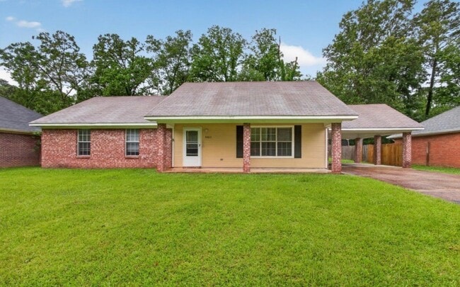 Building Photo - 4003 W Lake Rd
