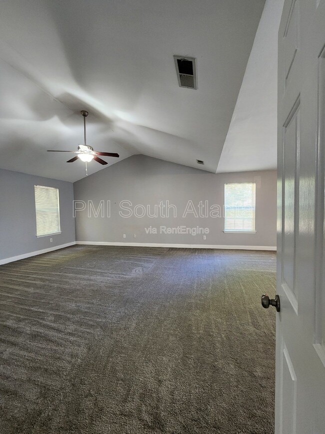 Building Photo - 2085 Winding Crossing Trail