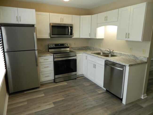Building Photo - 75 Franklin Parke Ct