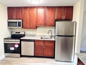 Building Photo - 4875 Orlando Ave