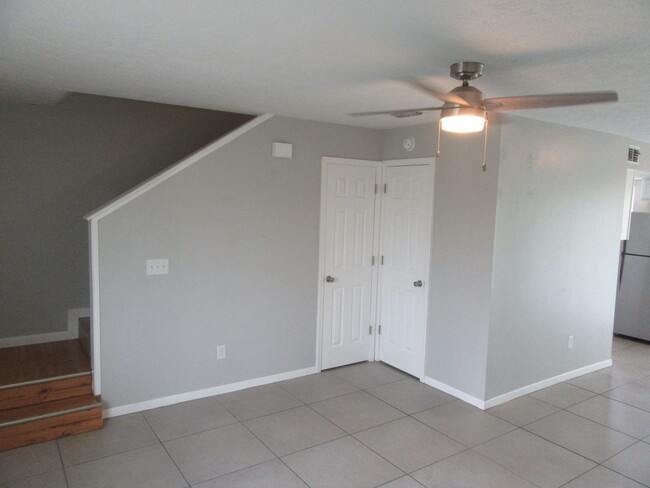 Building Photo - 2917 Ormond Ave