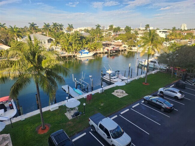 Building Photo - 1731 SE 15th St