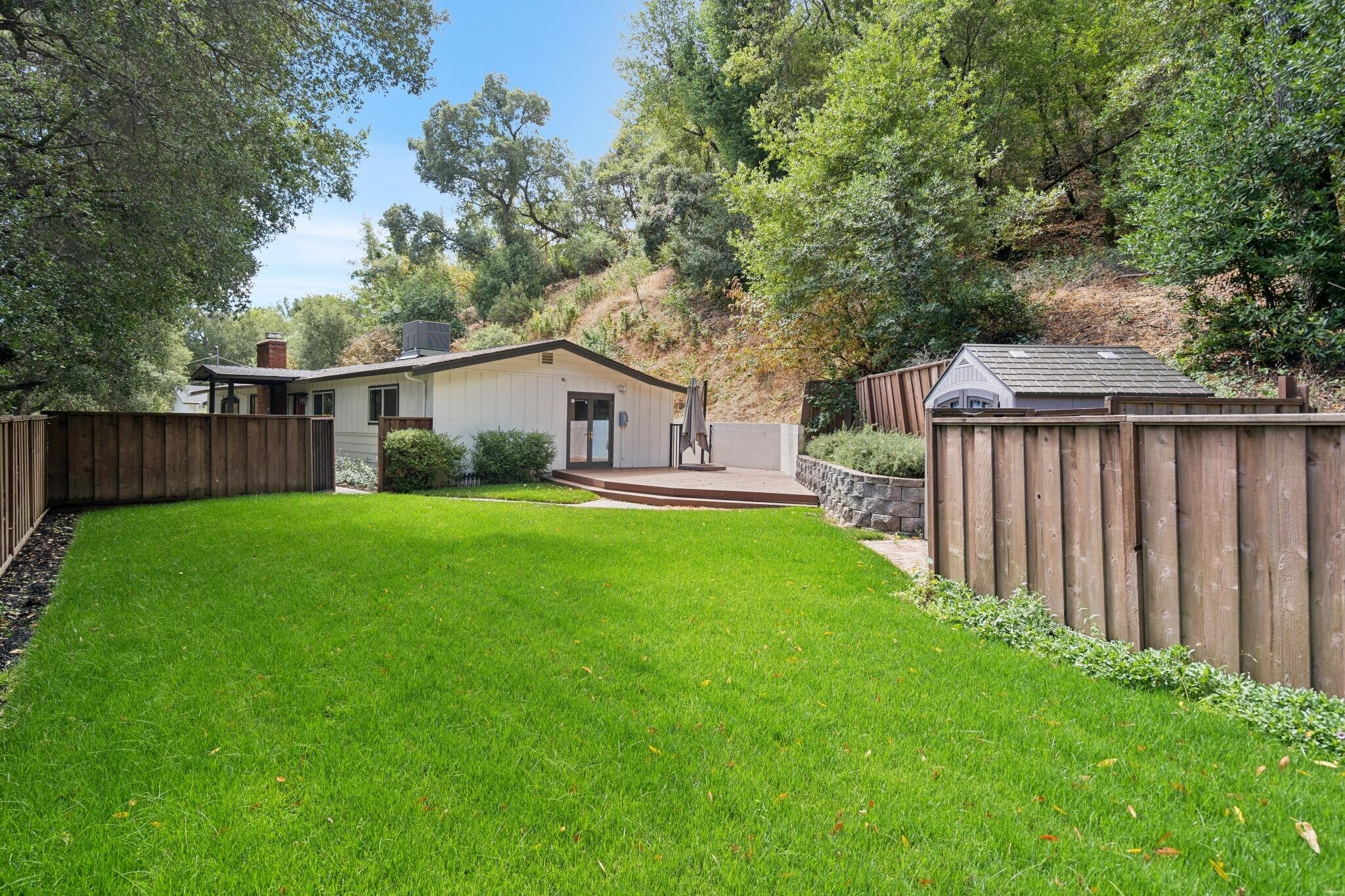Building Photo - 3575 Springhill Rd