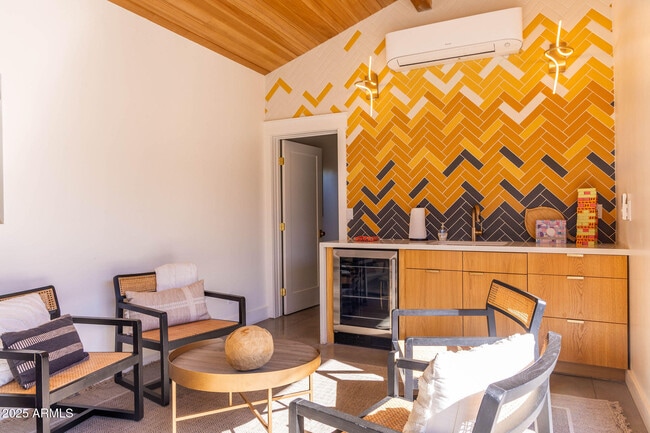 Building Photo - 68 W Lewis Ave