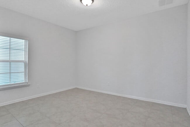 Building Photo - 944 Laurel Valley Dr