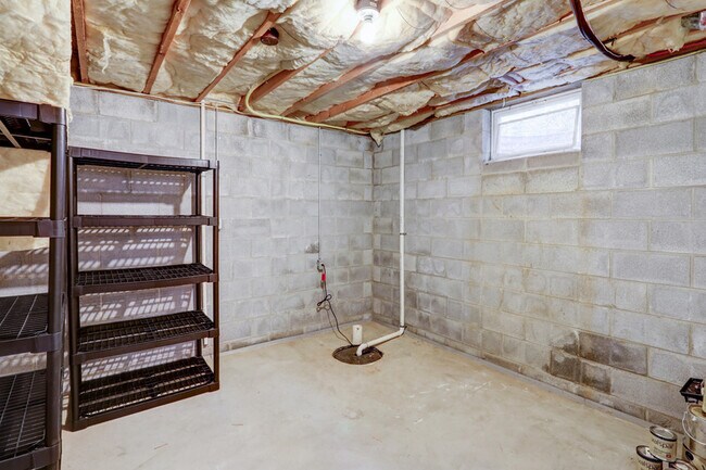 Building Photo - 258 Cool Creek Way