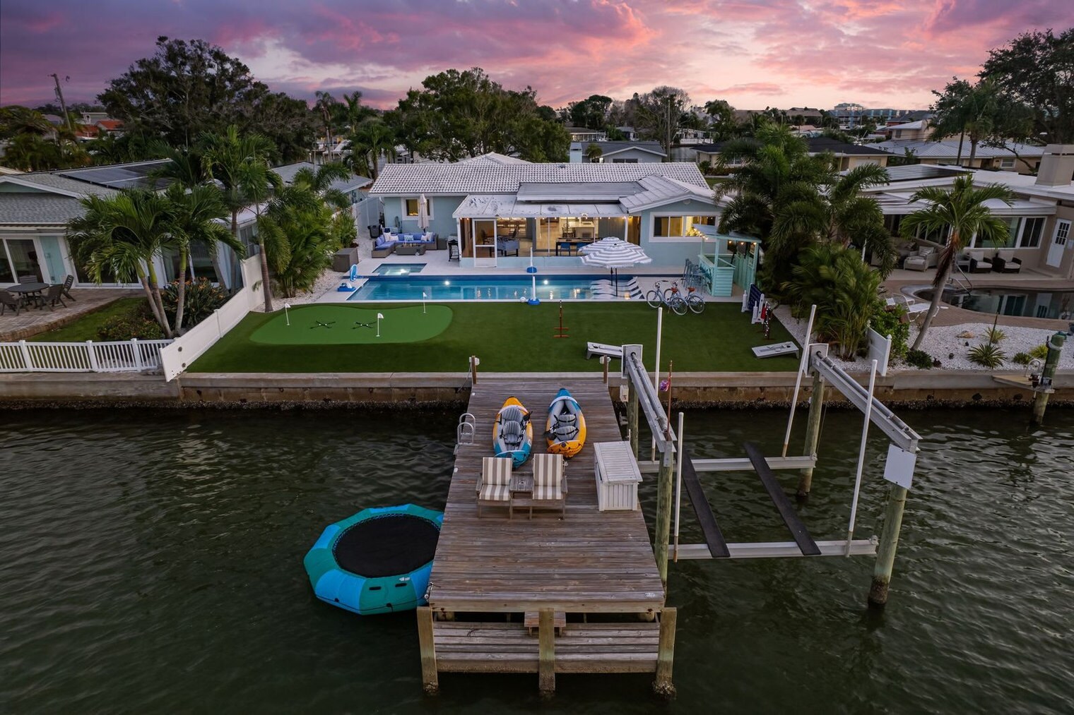 Building Photo - 350 La Hacienda Dr