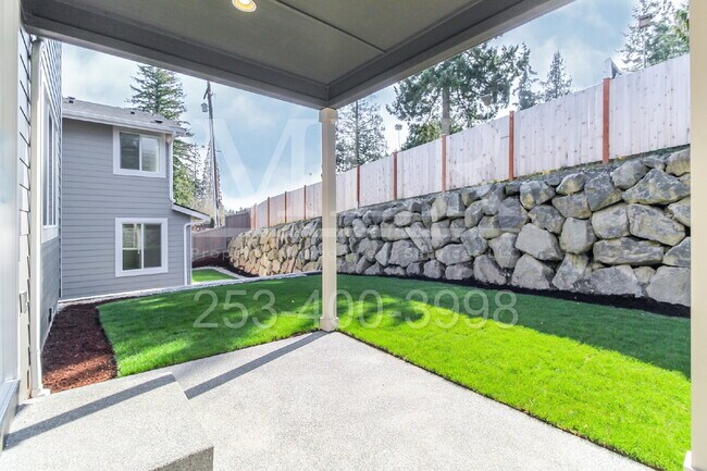 Building Photo - 10325 SE 270th St