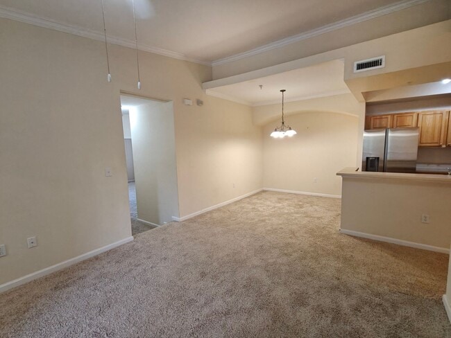 Building Photo - Beautiful 3 Bedroom, 2 Bathroom Townhome with Garage – Pet Friendly!